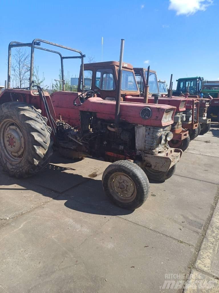 Massey Ferguson 168 Traktorji
