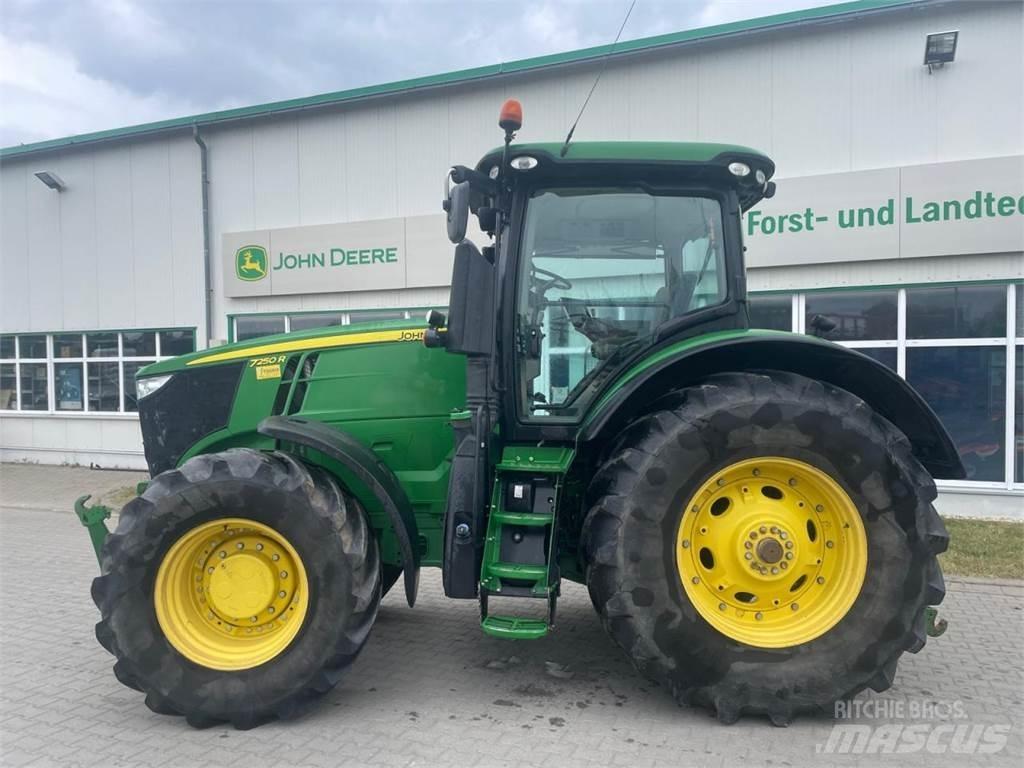 John Deere 7250R Traktorji