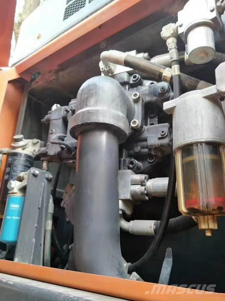 Doosan DX 530 LC-5 Bagri goseničarji