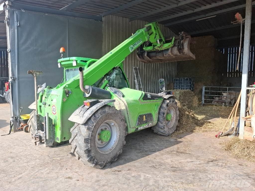 Merlo Tf35.7-120 Kmetijski teleskopski nakladalci