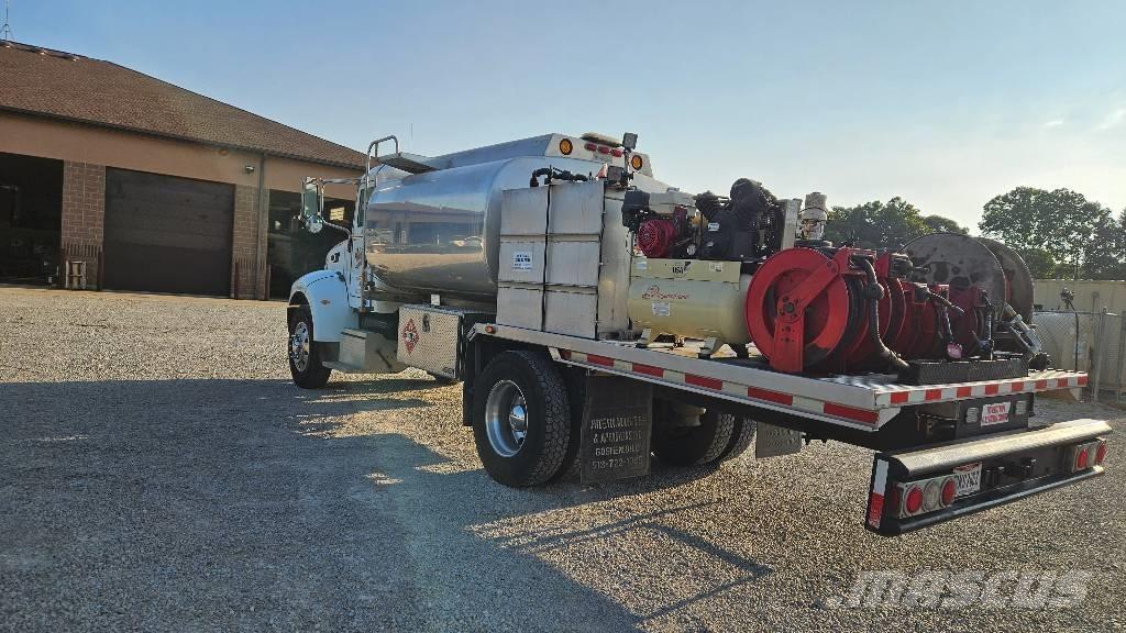 Peterbilt PB335 Tovornjaki cisterne