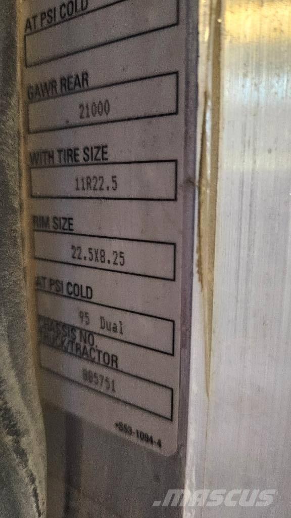 Peterbilt PB335 Tovornjaki cisterne