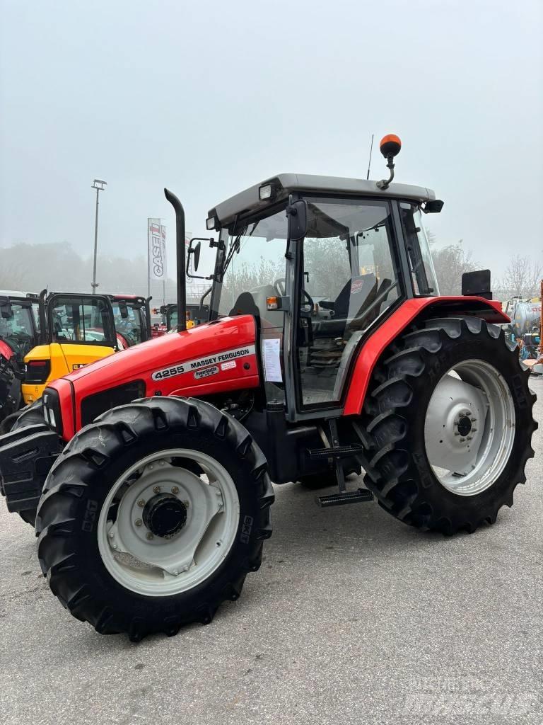 Massey Ferguson 4255 Traktorji