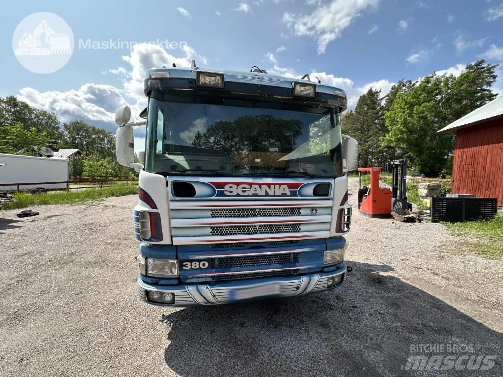 Scania P 114-380 Tovornjaki z žerjavom