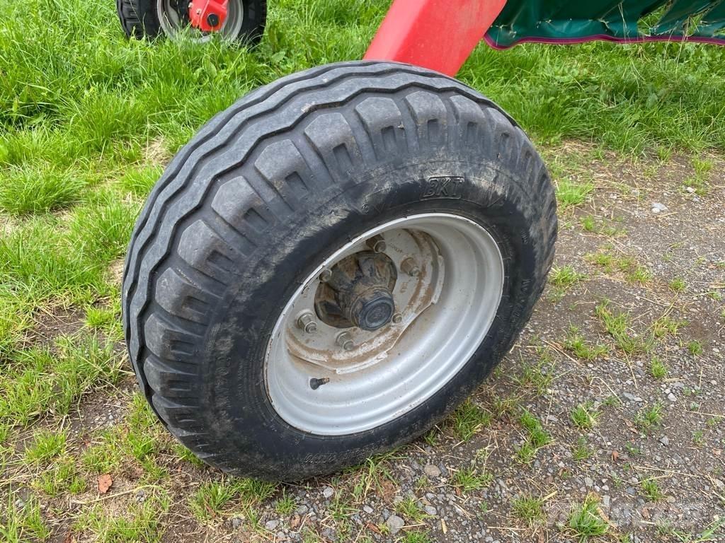 Kverneland 9476C Zgrabljalniki