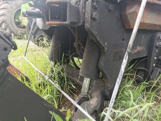Valtra T 151 WOM Boom in dipper roke