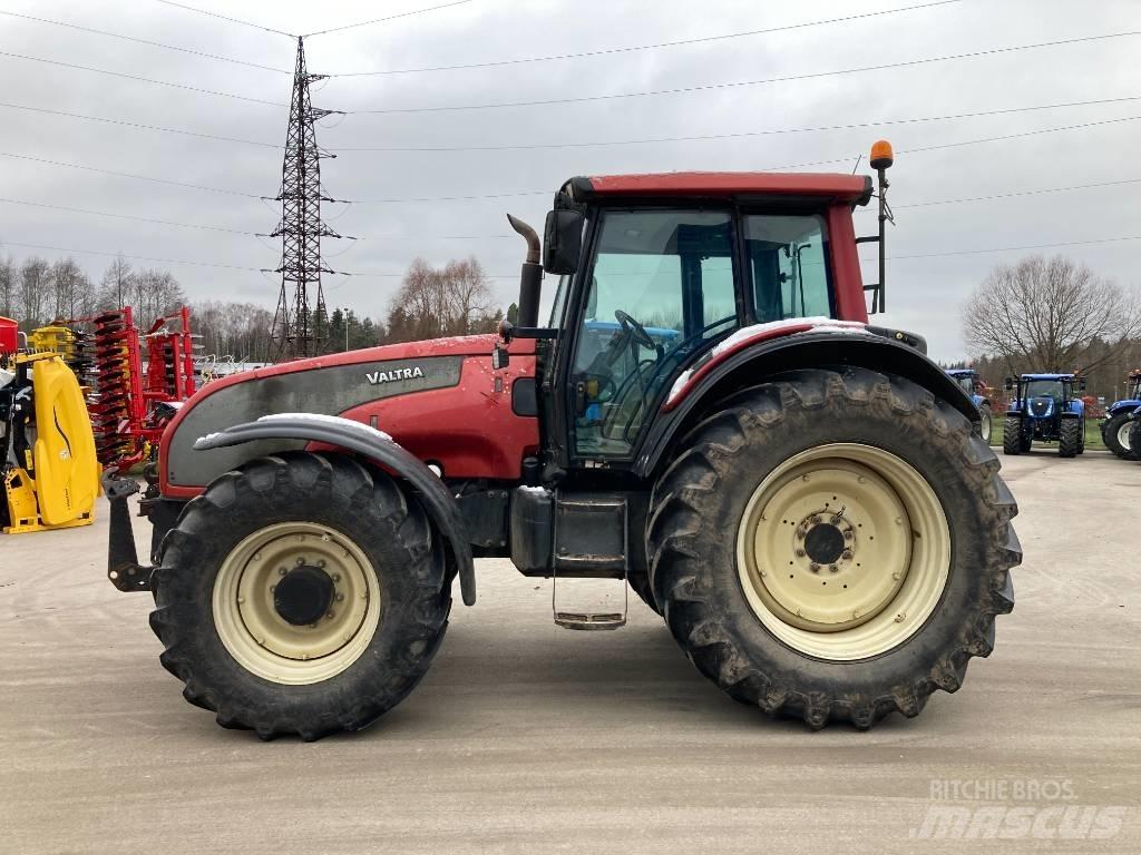 Valtra T 191 Traktorji