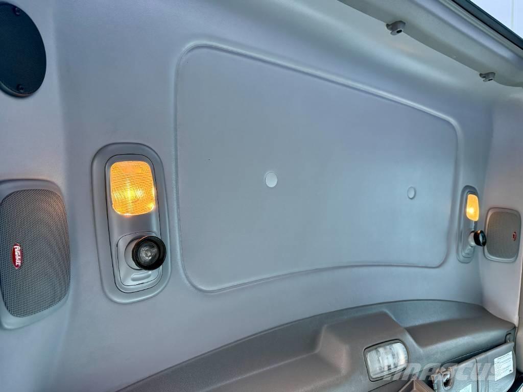 Peterbilt 389 Vlačilci