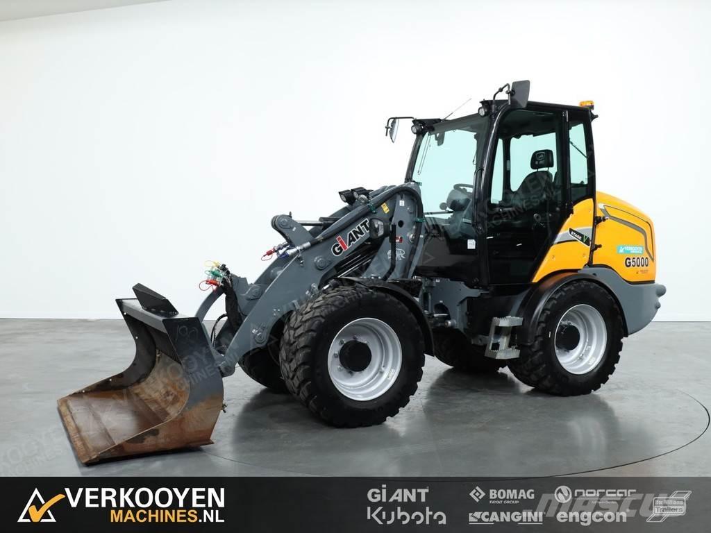 GiANT G5000 Kolesni nakladalci