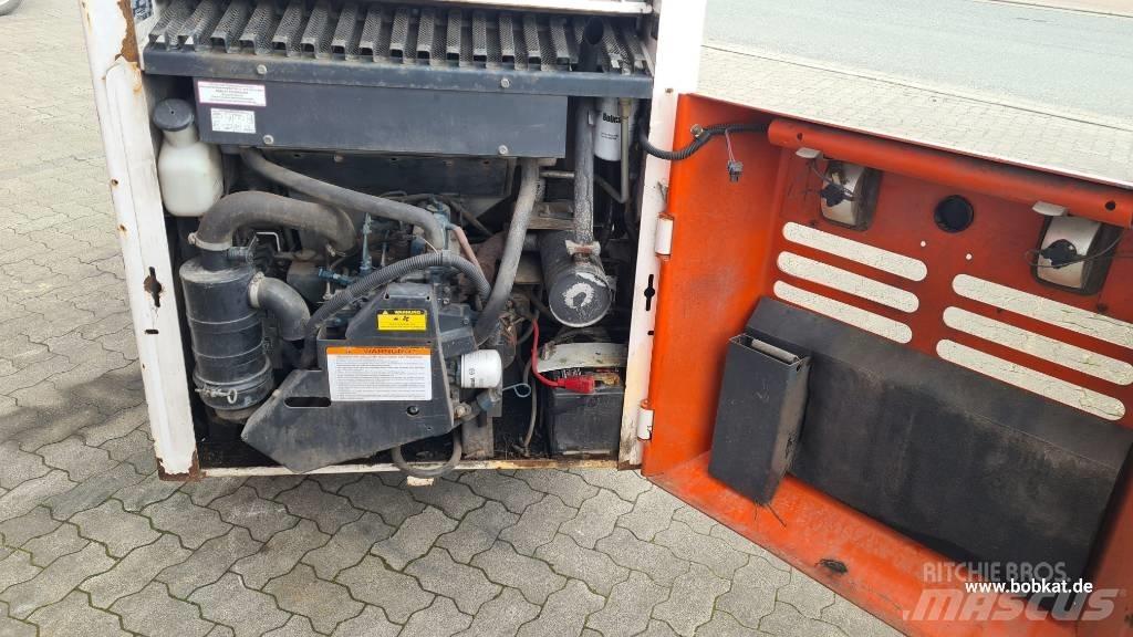 Bobcat 553 Skid steer mini nakladalci