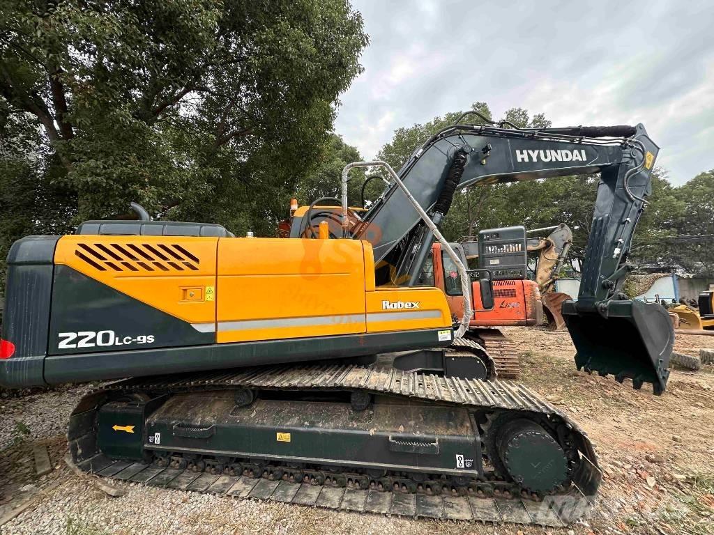 Hyundai Robex 220-9S Bagri goseničarji