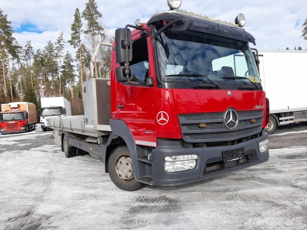 Mercedes-Benz Atego Tovornjaki s kesonom/platojem