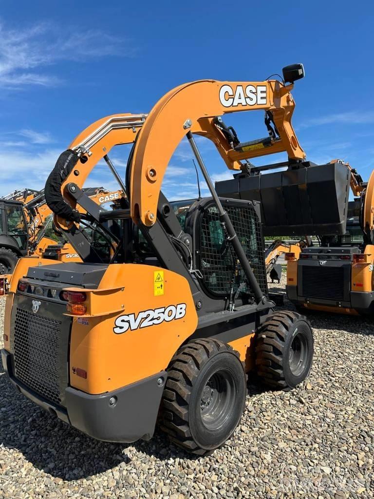 CASE SV 250 Skid steer mini nakladalci