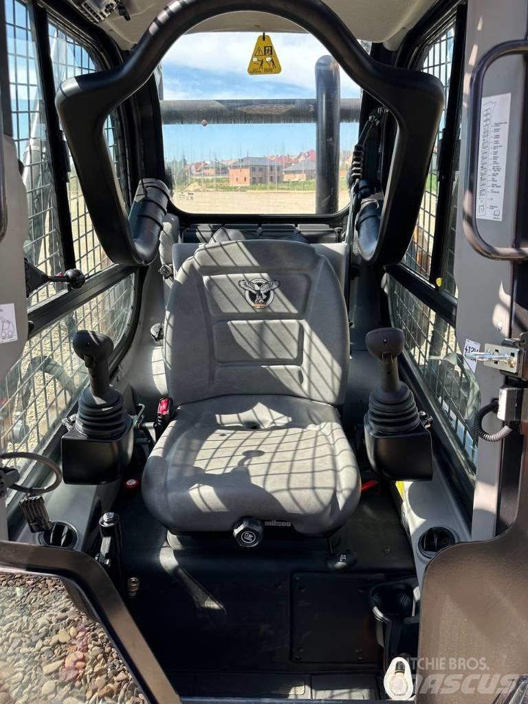 CASE SV 250 Skid steer mini nakladalci
