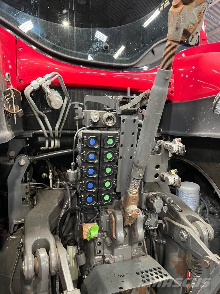 Valtra T235 Traktorji