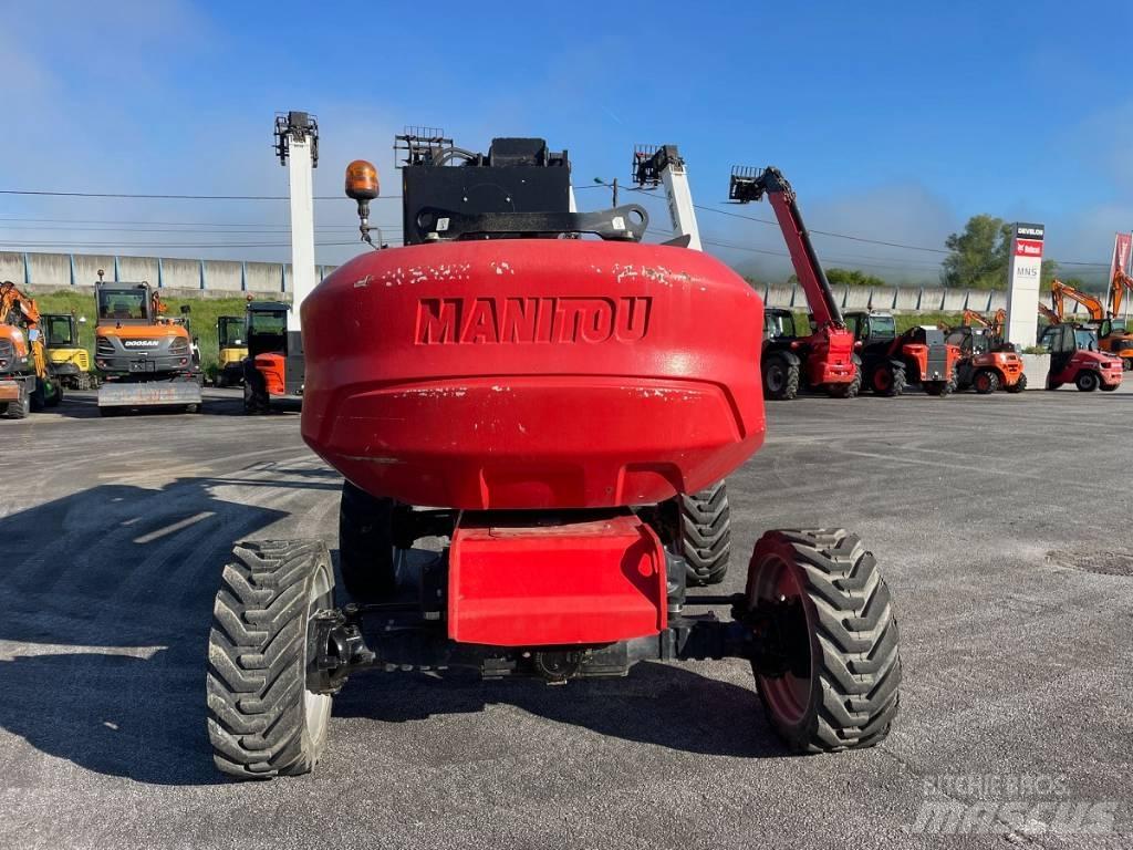 Manitou 160 ATJ Zglobne dvižne ploščadi
