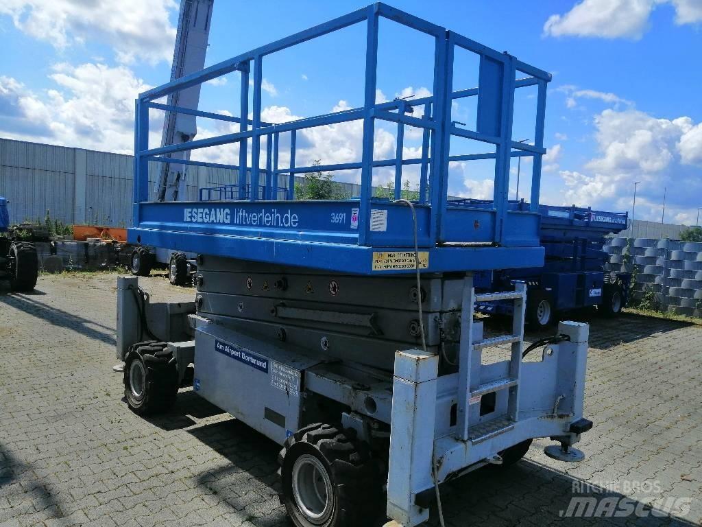 Liftlux SL 108 D 4x4 Škarjaste dvižne ploščadi