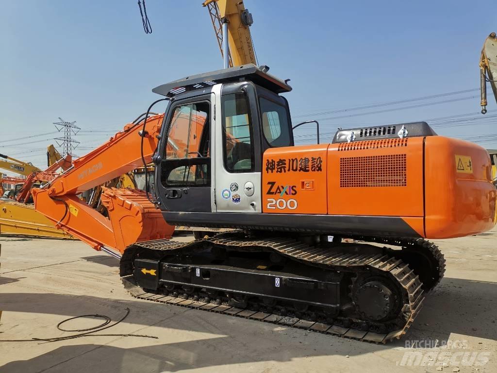 Hitachi ZX 200 Bagri goseničarji