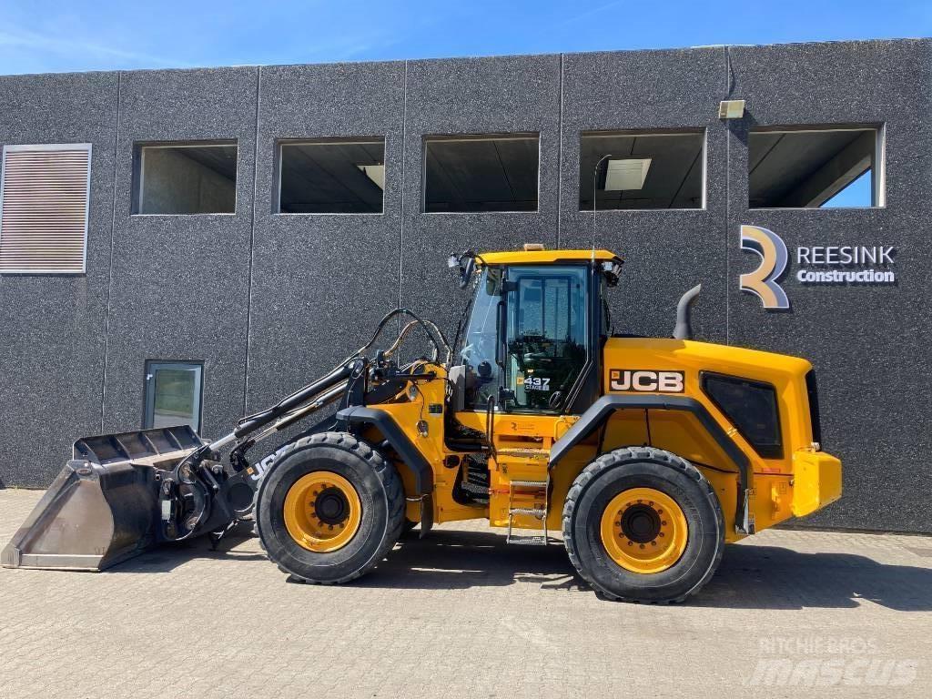 JCB 437 HT HL Kolesni nakladalci