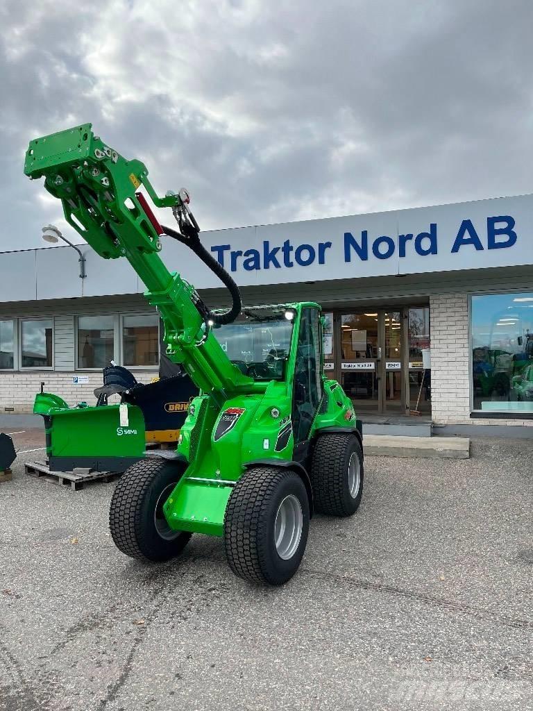 Avant 860 i Skid steer mini nakladalci