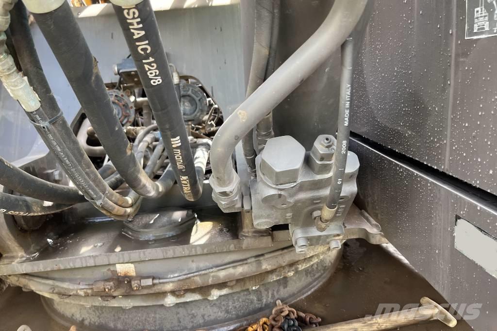 Volvo EC 240 C L Bagri goseničarji