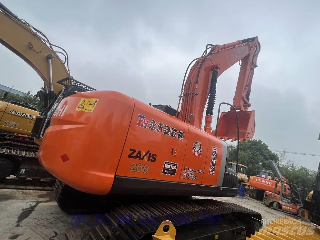 Hitachi ZX200 Bagri goseničarji