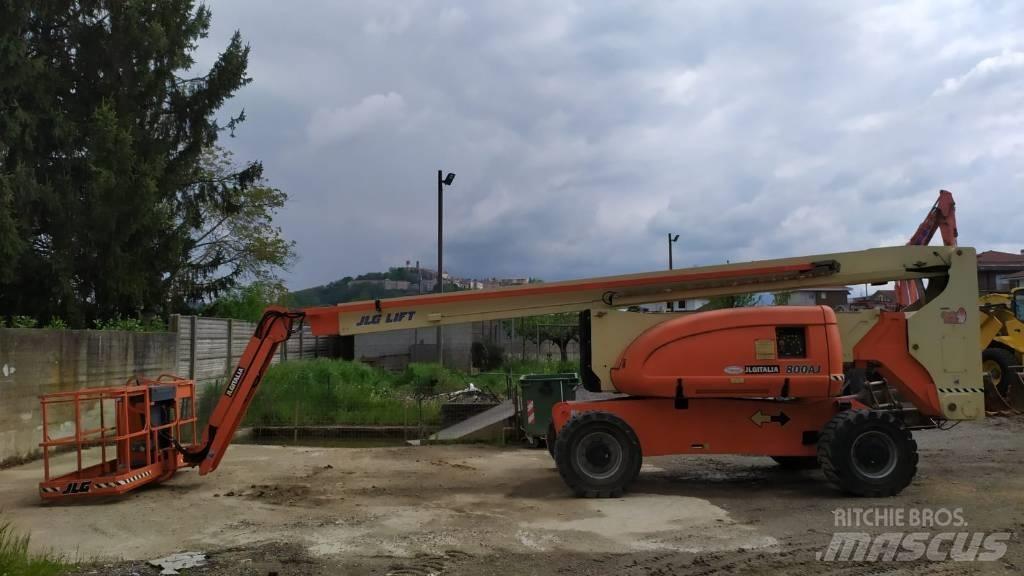 JLG 800 AJ Zglobne dvižne ploščadi