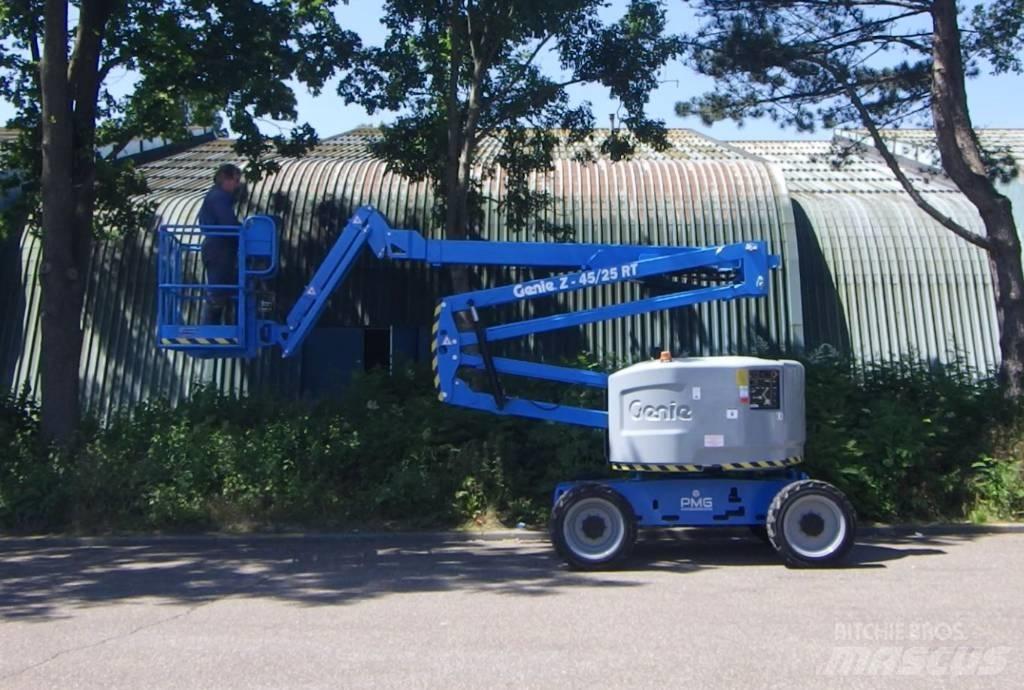 Genie Z45/25JRT Zglobne dvižne ploščadi