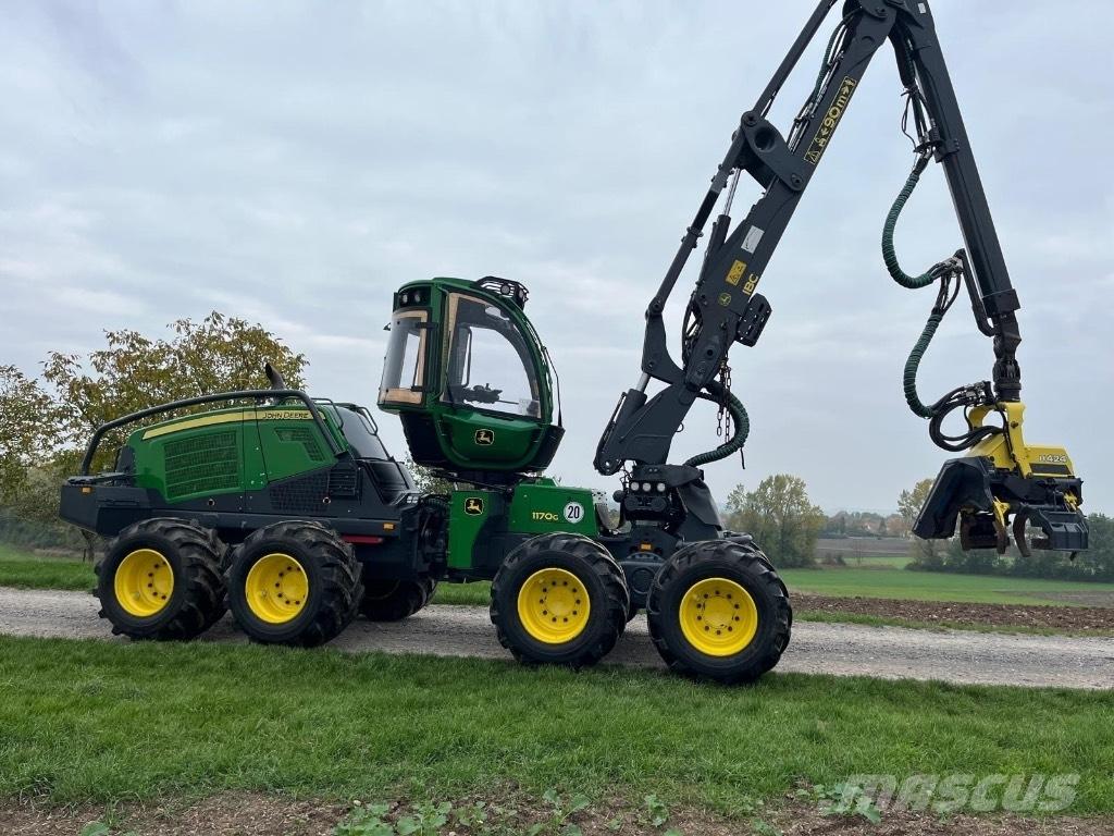John Deere 1170G Harvesterji