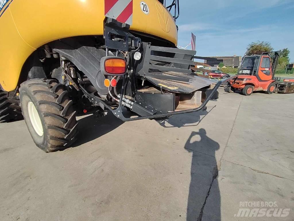 New Holland CR 9090 Kombajni