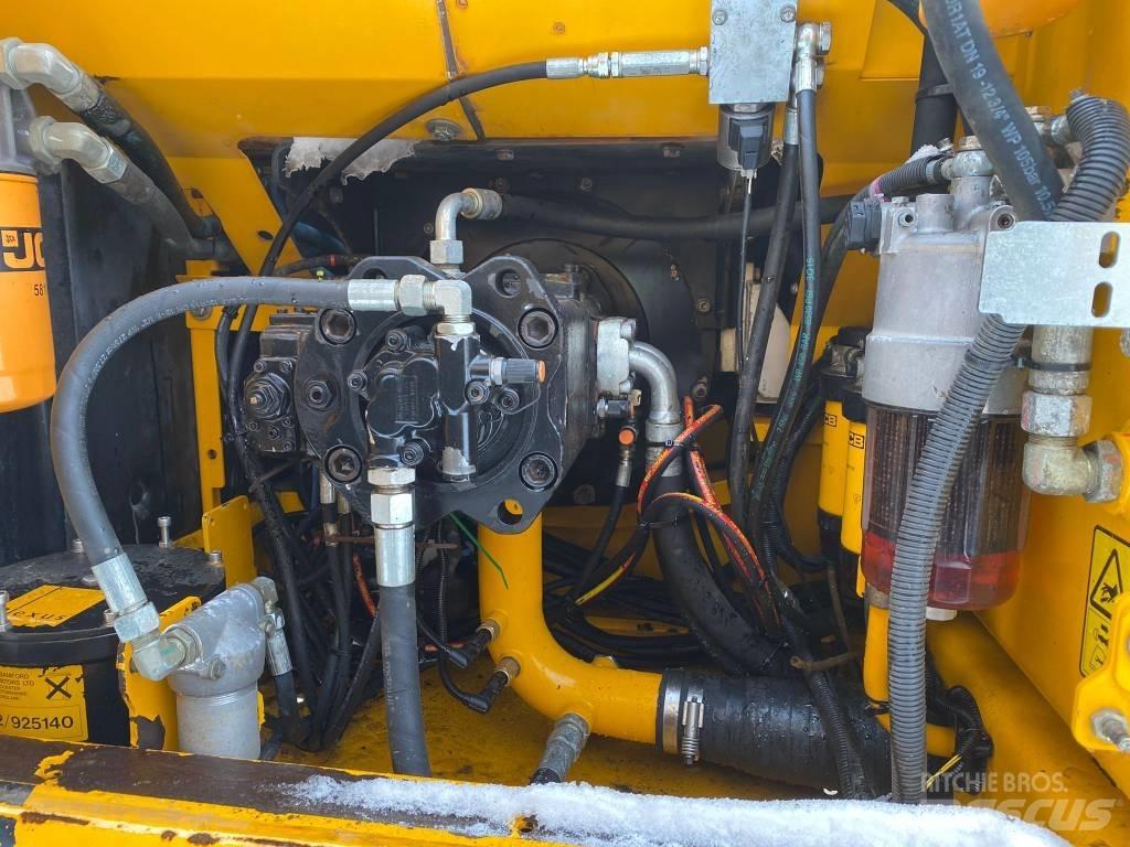 JCB JS 290 LC Bagri goseničarji