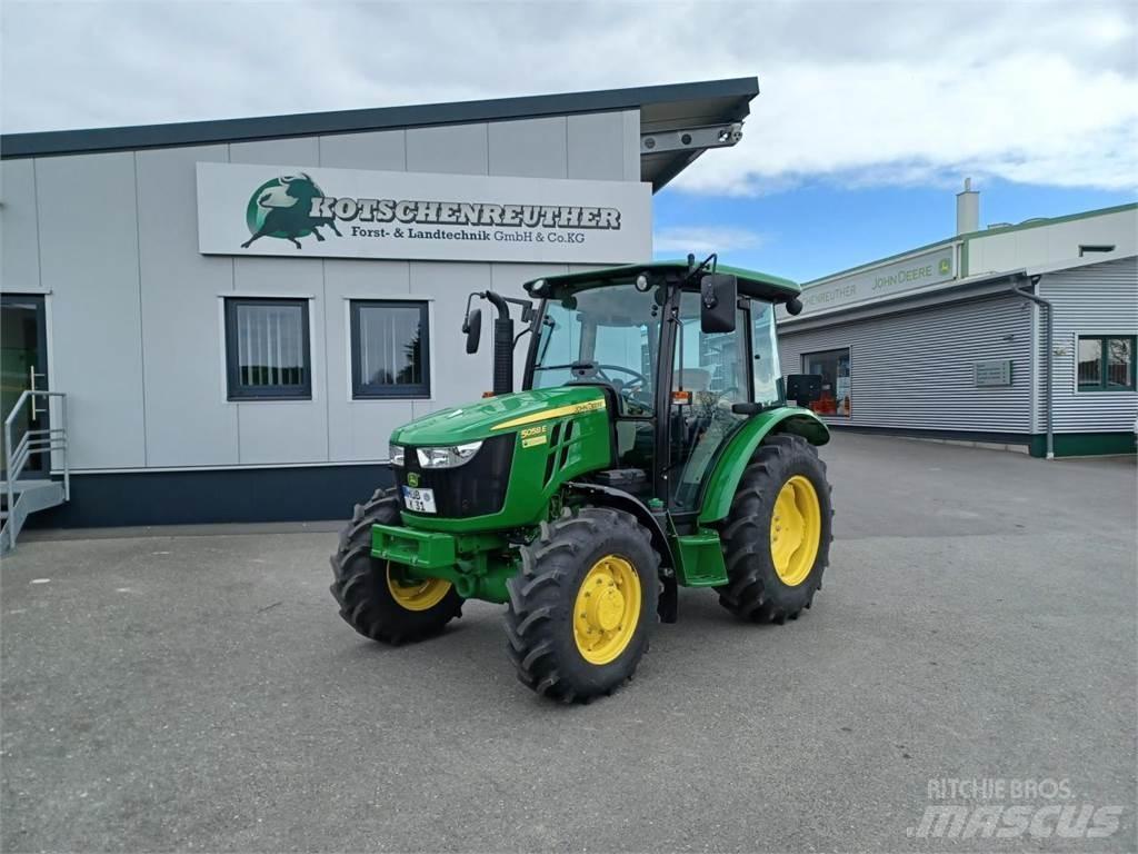 John Deere 5058E Traktorji