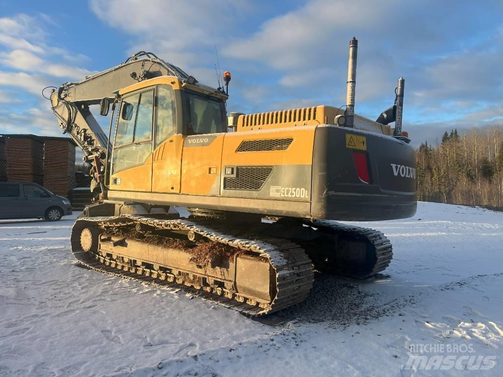 Volvo EC 250 D L Bagri goseničarji