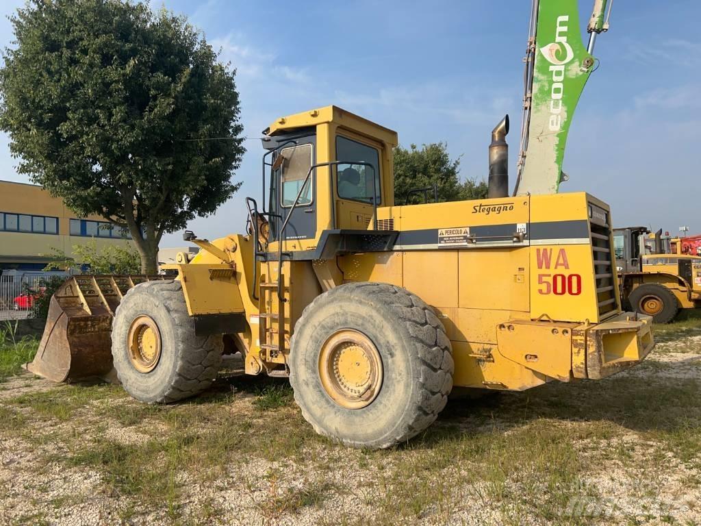 Komatsu WA 500-1 Kolesni nakladalci