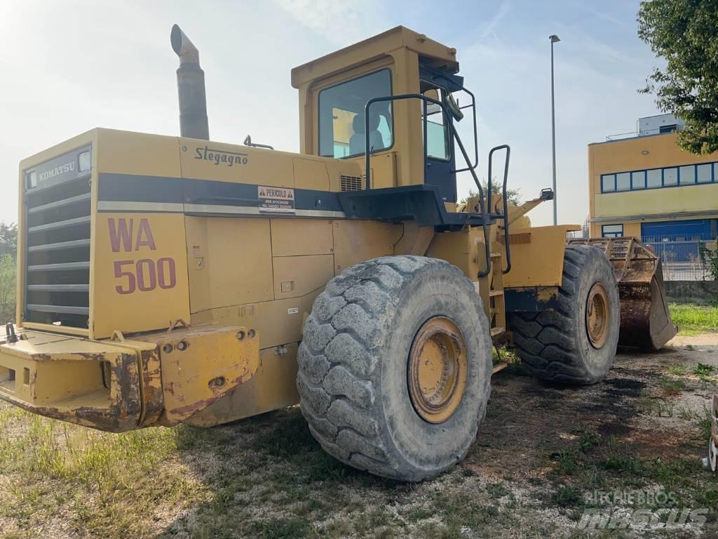 Komatsu WA 500-1 Kolesni nakladalci