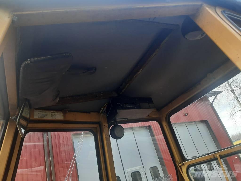 Valmet 702S 4 veto Traktorji
