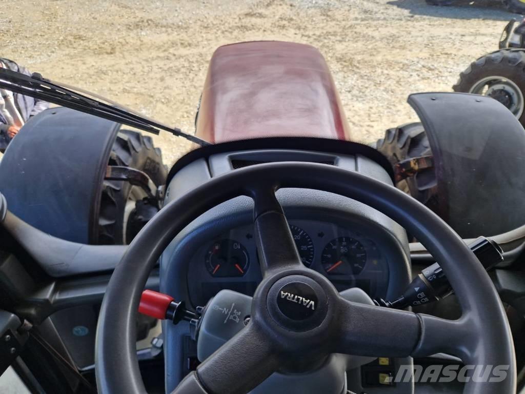 Valtra T 180 Traktorji