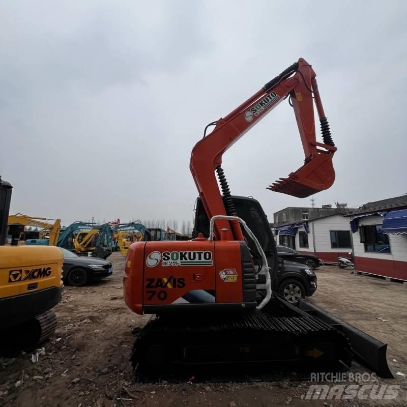 Hitachi ZX 70 Midi bagri 7t – 12t
