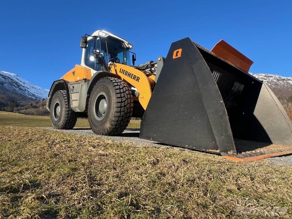 Liebherr L 538 Kolesni nakladalci