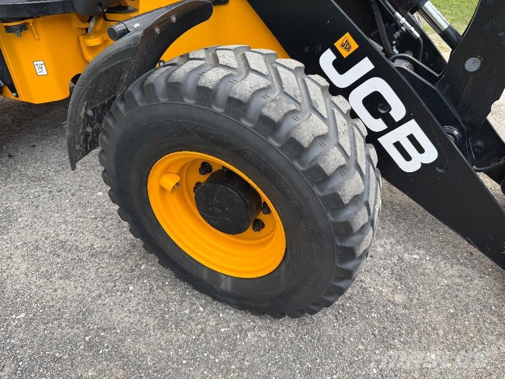 JCB 407 Kolesni nakladalci