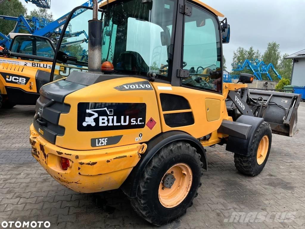 Volvo L 25 F Kolesni nakladalci