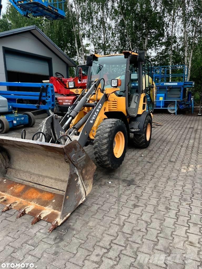 Volvo L 25 F Kolesni nakladalci