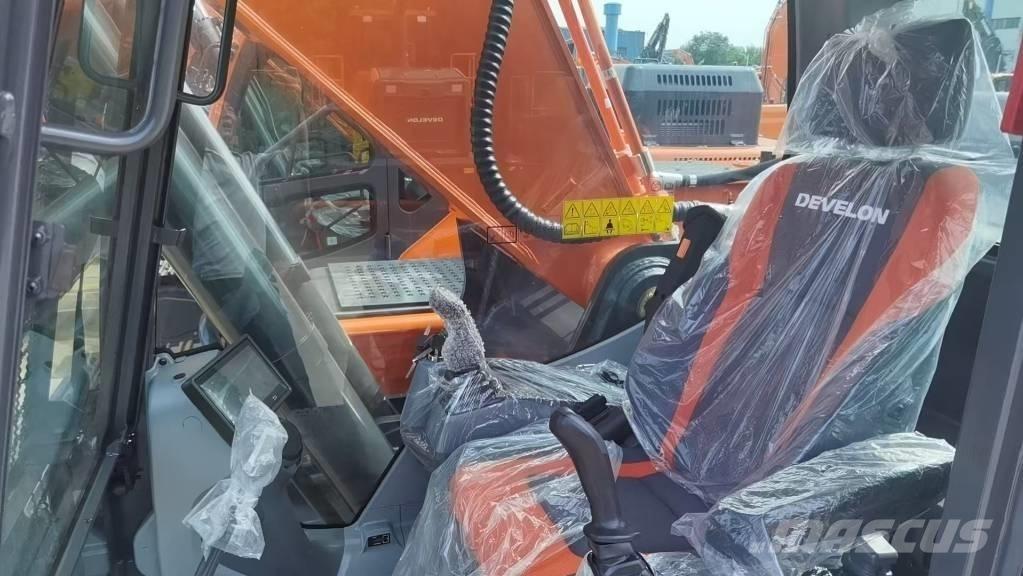 Develon DX 360LCA-7B Bagri goseničarji