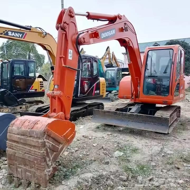 Doosan DH70-7 Bagri goseničarji