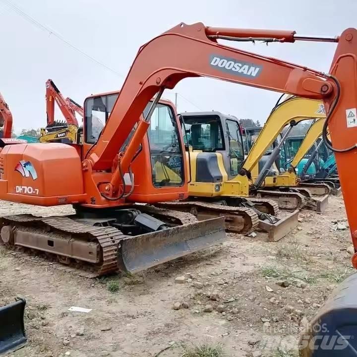 Doosan DH70-7 Bagri goseničarji