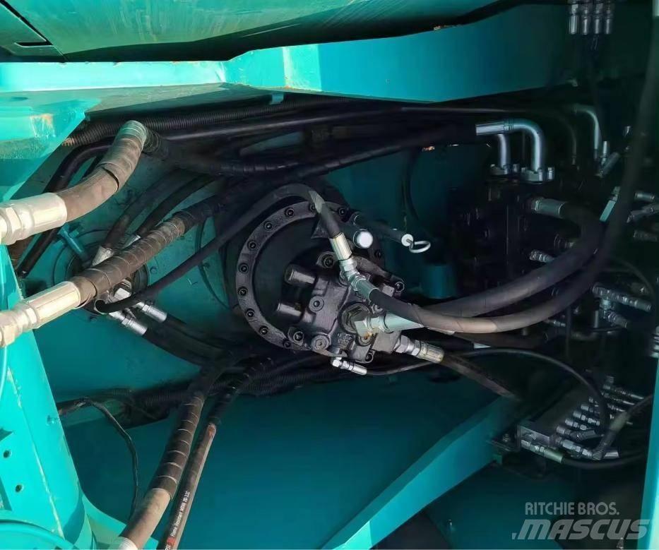 Kobelco SK 250 Bagri goseničarji