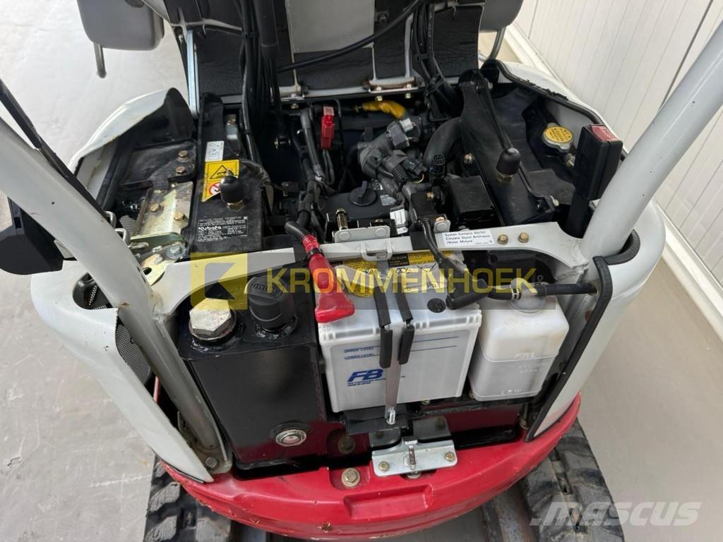 Takeuchi TB 210 R Mini bagri <7t