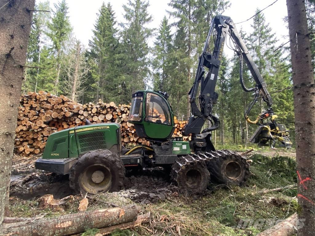 John Deere 1170 E Harvesterji