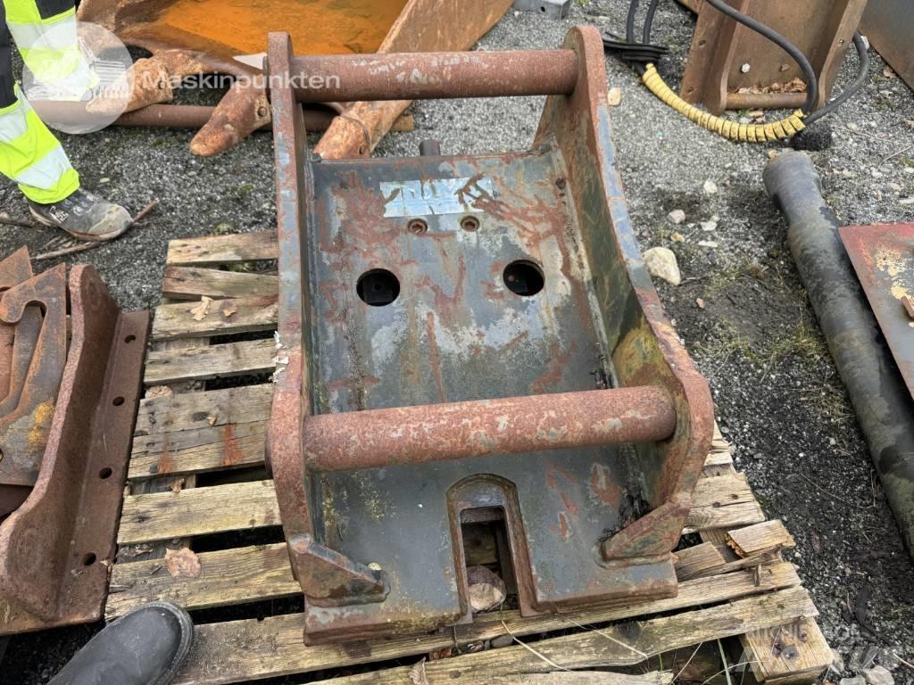 Adapterfäste S70 - B30 Hitre spojke