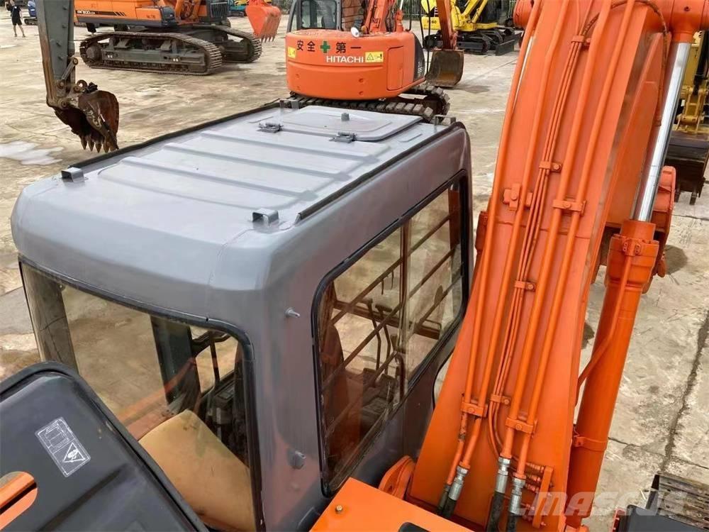 Hitachi EX 1200 Bagri goseničarji